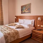 Boka 4* Tirana