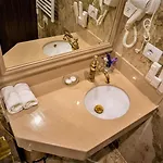 Boka Otel Tiran