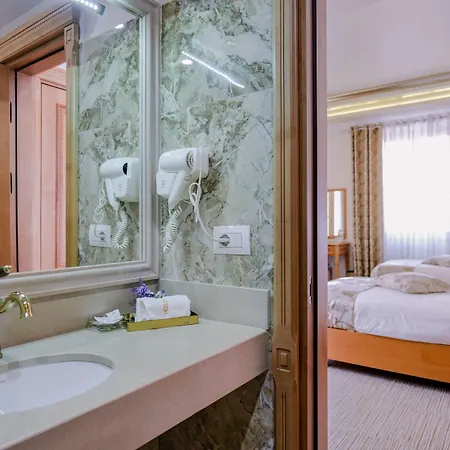 Boka 4* Tirana